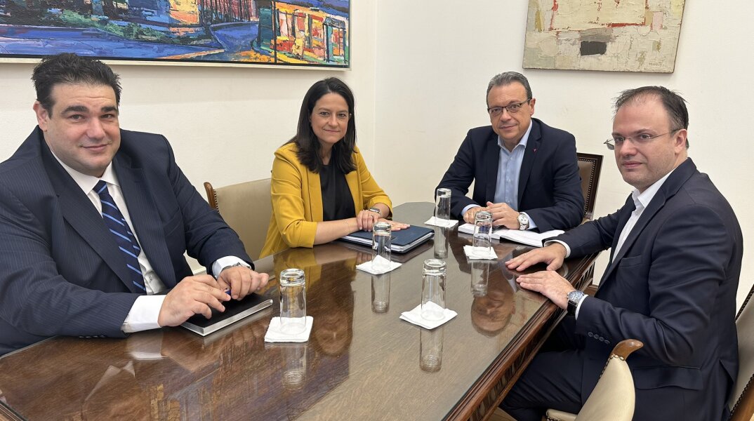 Συνάντηση Σ. Φάμελλου με Ν. Κεραμέως και Θ. Λιβάνιο για ψήφο Ελλήνων του εξωτερικών
