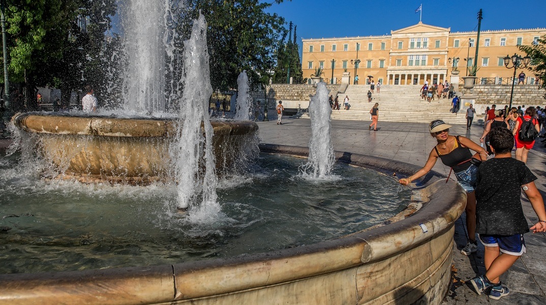 Καιρός αύριο - Καύσωνας Κλέων: Πολύ υψηλές θερμοκρασίες ξανά