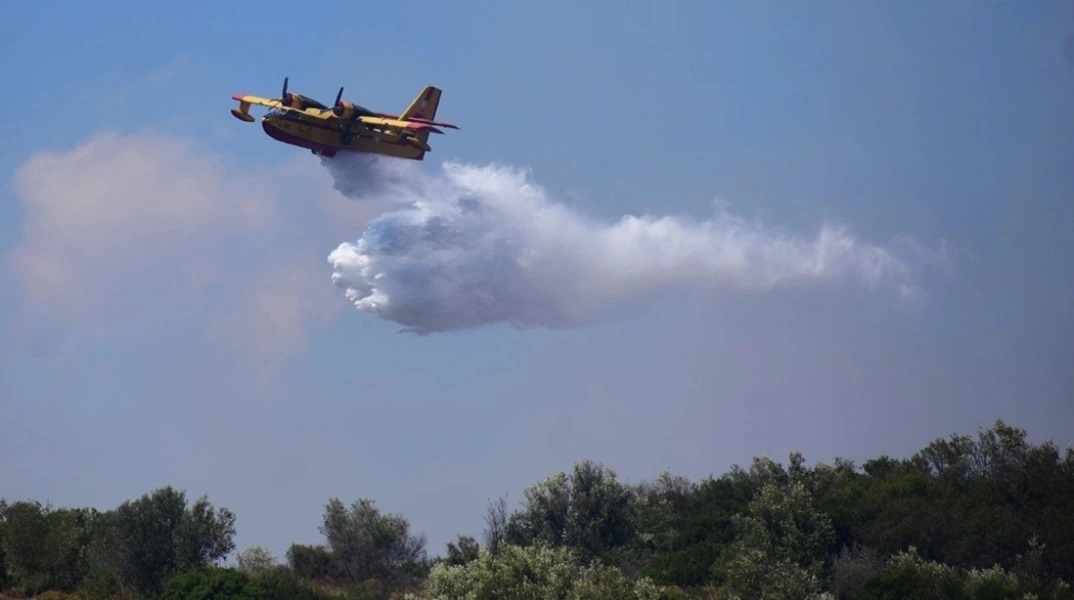 Φωτιά τώρα και στα Δερβενοχώρια