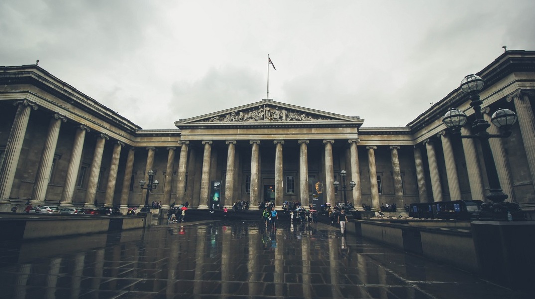 Η βροχή είναι το μικρότερο πρόβλημα που έχει να αντιμετωπίσει το Βρετανικό Μουσείο