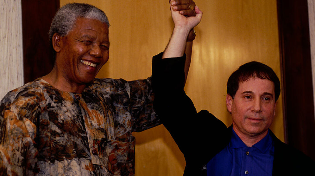 Σαν Σήμερα, 11 Ιανουαρίου, η «επεισοδιακή» τουρνέ του Πολ Σάιμον στην Νότια Αφρική