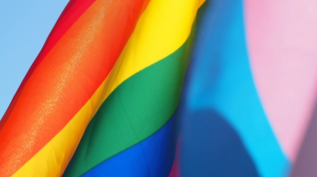 Σήμερα η ψήφιση του νομοσχεδίου για τον γάμο ομόφυλων ζευγαριών - Ποιοι τάσσονται «κατά»