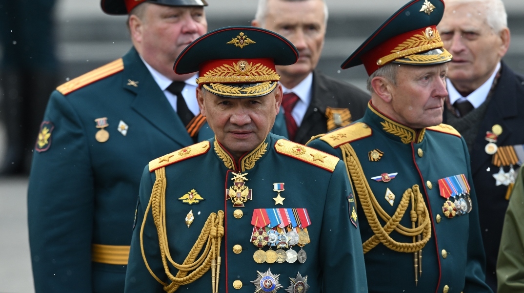 3 ρωσοι στρατηγοι με στολες και μεταλλεια