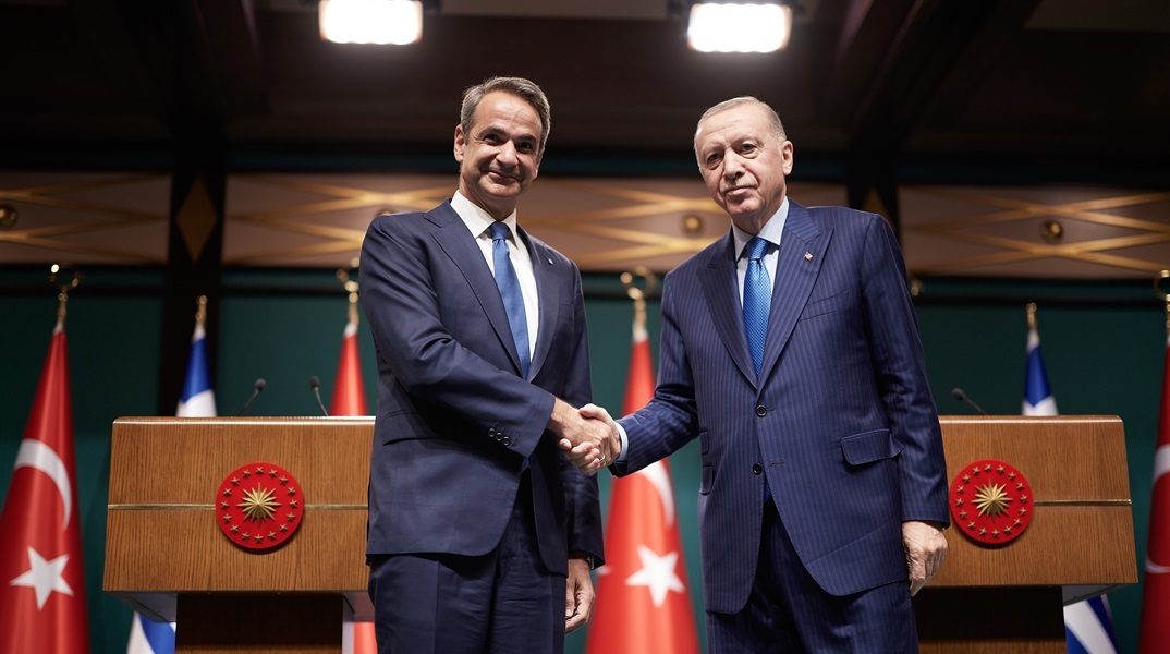 «Νέα επίδειξη της τουρκικής προκλητικότητας από τον Ερντογάν» - Οι αντιδράσεις της αντιπολίτευσης για τη συνάντηση στην Άγκυρα