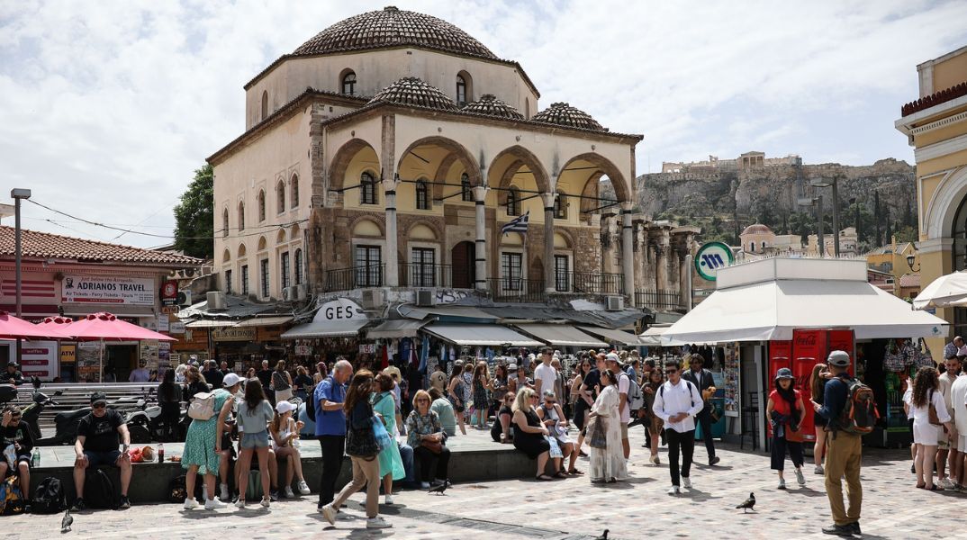 Οι 'Ελληνες φαίνεται ότι βρίσκονται σε ένα μεταβατικό στάδιο 