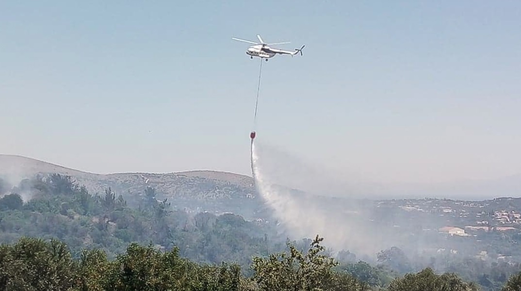 Χωρίς ενεργό μέτωπο η πυρκαγιά σε δασική έκταση στη Χίο	