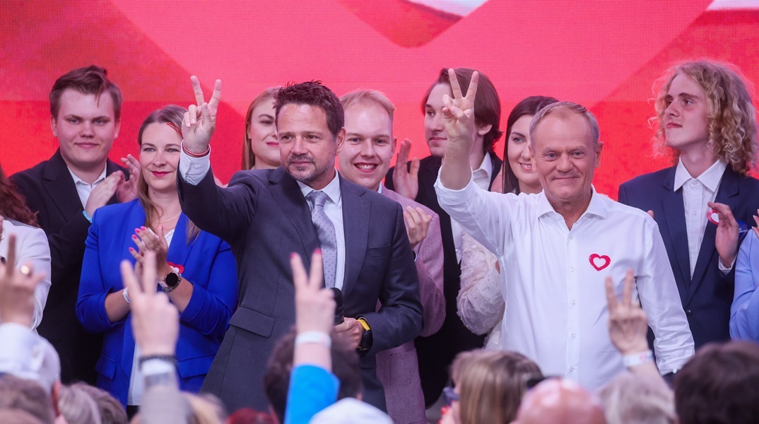 Ευρωεκλογές 2024: Το κεντρώο φιλοευρωπαϊκό κόμμα του πρωθυπουργού Ντόναλντ Τουσκ, νικητής των εκλογών