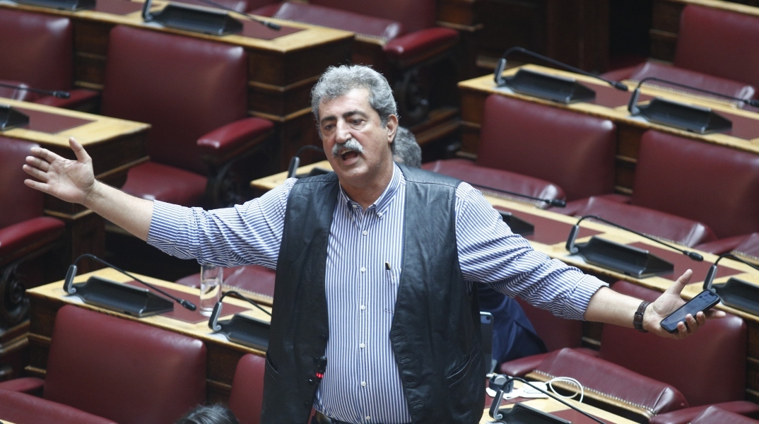 Εκτός της Κοινοβουλευτικής Ομάδας του ΣΥΡΙΖΑ ο Παύλος Πολάκης
