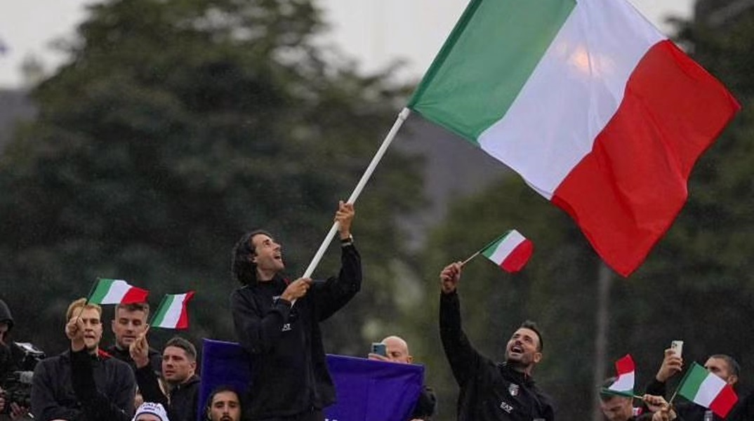 «Λυπάμαι αγάπη μου, λυπάμαι» - Στον Σηκουάνα η βέρα του Ιταλού σημαιοφόρου, Τζιανμάρκο Ταμπέρι