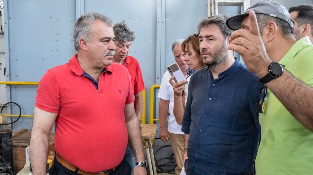 Ανδρουλάκης: Οι μπύρες που έβαζε στοίχημα ο Πρωθυπουργός για το λιμάνι του Μάραθου