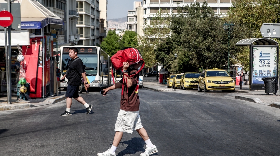 δρομος, αυτοκινητα, πεζοι