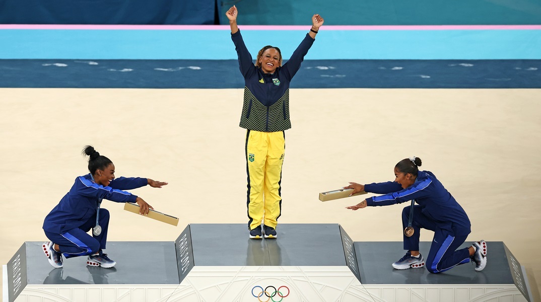 Μπάιλς και Τσάιλς υποκλίθηκαν στην Αντράντε - 6ο Ολυμπιακό μετάλλιο για τη Βραζιλιάνα 