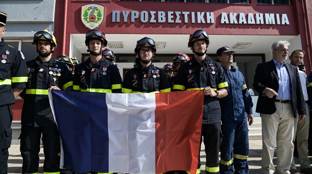 πυροσβεστες