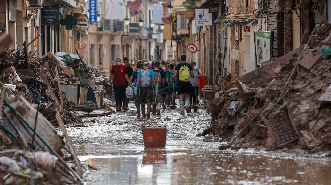 κοσμος, λασπες, πλημμυρα, σπιτια