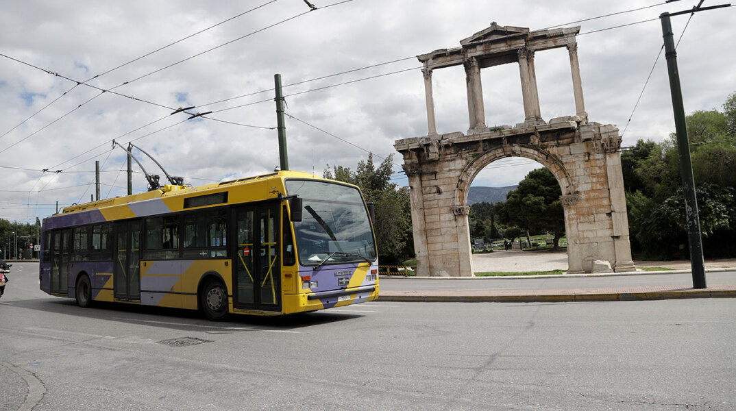 Ξεκινά τη Δευτέρα 4 Μαΐου 2020 η άρση των μέτρων για τον κορωνοϊό - Προειδοποιήσεις από καθηγητή του ΕΚΠΑ