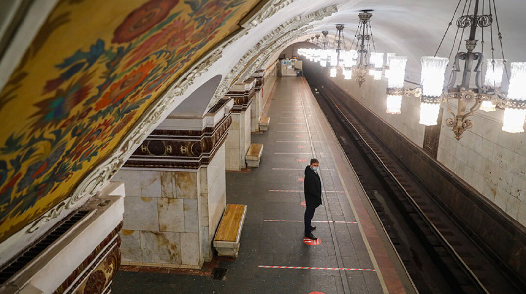 Κορωνοϊός στη Ρωσία: Ελάχιστη κίνηση στο Μετρό της Μόσχας - Η χώρα είναι δεύτερη σε κρούσματα παγκοσμίως