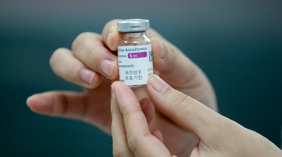 Η Ευρωπαϊκή Επιτροπήαπείλησε σήμερα την AstraZeneca με αποκλεισμό των εξαγωγών του εμβολίου της κατά του κορωνοϊού, αν δεν παραληφθούν οι συμφωνημένες δόσεις