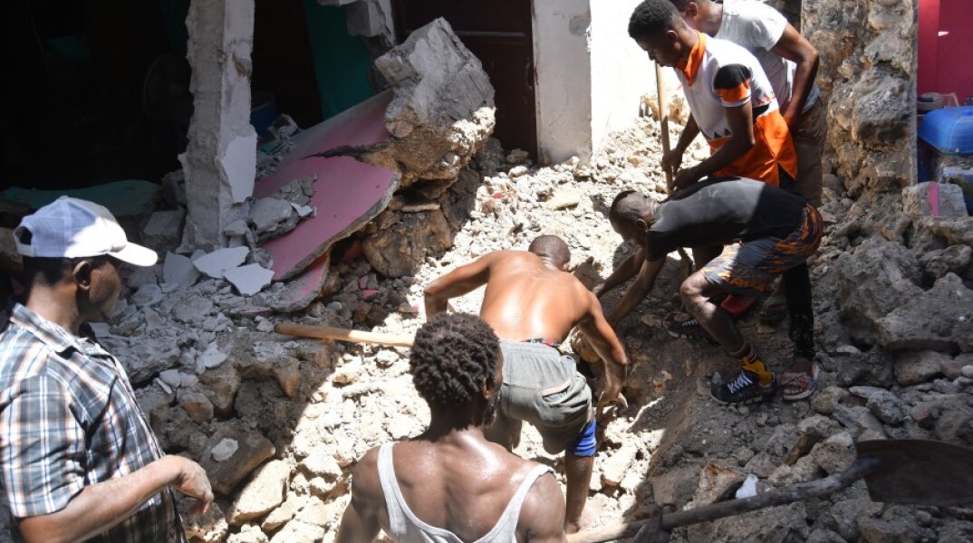 Αϊτή: Αυξάνεται ο αριθμός των νεκρών από τον σεισμό των 7,2 Ρίχτερ © EPA / Duples Plymouth