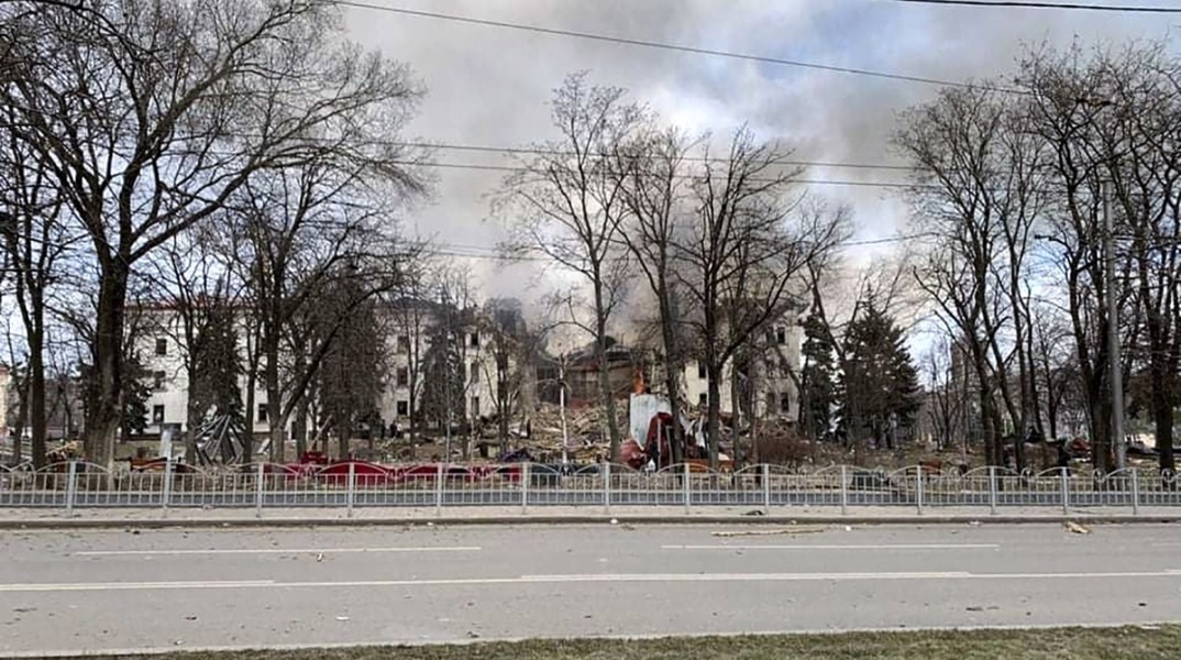 Βομβαρδισμένο κτίριο στη Μαριούπολη - Πόλεμος στην Ουκρανία