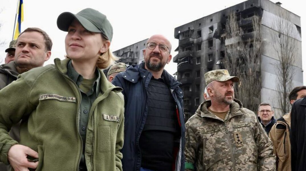 Ουκρανία: Σαρλ Μισέλ: «Η Ιστορία δεν θα ξεχάσει τα εγκλήματα πολέμου που διαπράχθηκαν εδώ»	