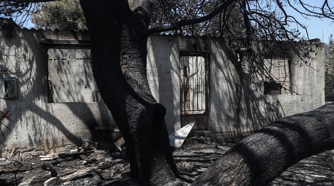 Τι έδειξαν οι αυτοψίες στα σπίτια μετά την πυρκαγιά στην Πεντέλη