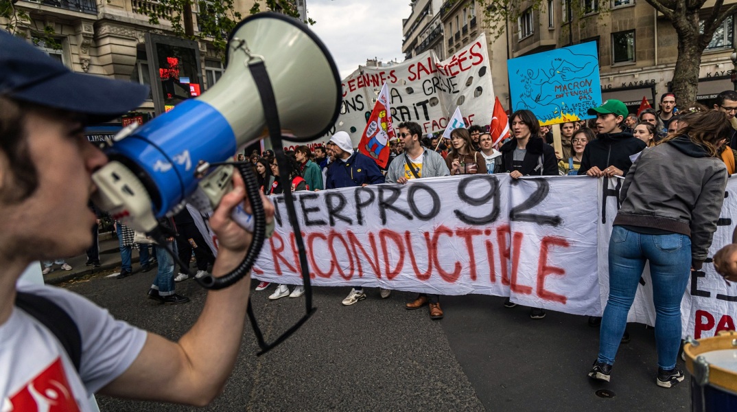 Γαλλία - διαδηλώσεις: Η αστυνομία θα χρησιμοποιεί drones για την παρακολούθηση του πλήθους - Τι σηματοδοτεί η εξέλιξη σε μια περίοδο αναταραχών.