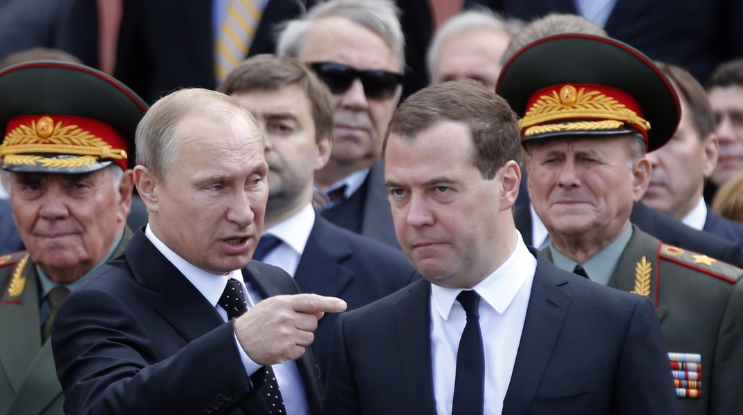 Ντμίτρι Μεντβέντεφ: Ο πρώην πρόεδρος της Ρωσίας και σύμμαχος του Πούτιν προειδοποιεί ότι ο κόσμος πιθανόν βρίσκεται στο χείλος ενός νέου παγκόσμιου πολέμου.