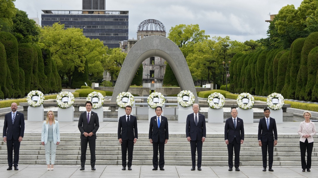 G7: Νέες κυρώσεις κατά της Ρωσίας αποφάσισαν στην Ιαπωνία οι ηγέτες της Ομάδας των Επτά, με στόχο τους πόρους που υποστηρίζουν τον πόλεμο στην Ουκρανία.