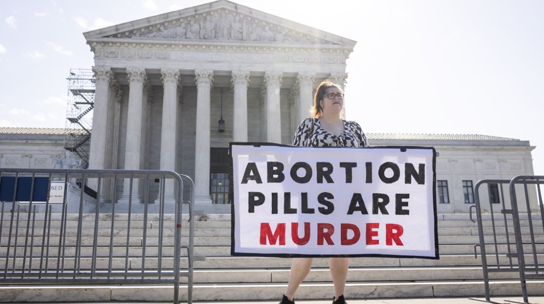 Διαμαρτυρία για το χάπι της άμβλωσης στις ΗΠΑ