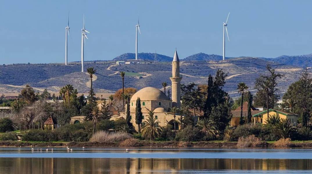 Αιολική ενέργεια και τοπίο. Από την Κύπρο, στο πολιτιστικό μνημείο Χαλά Σουλάν
