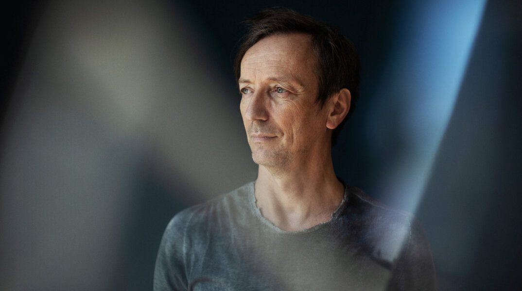 Hauschka - Loved Ones: Το τραγούδι της ημέρας, Δευτέρα 4 Σεπτεμβρίου 2023, από τον Athens Voice 102.5