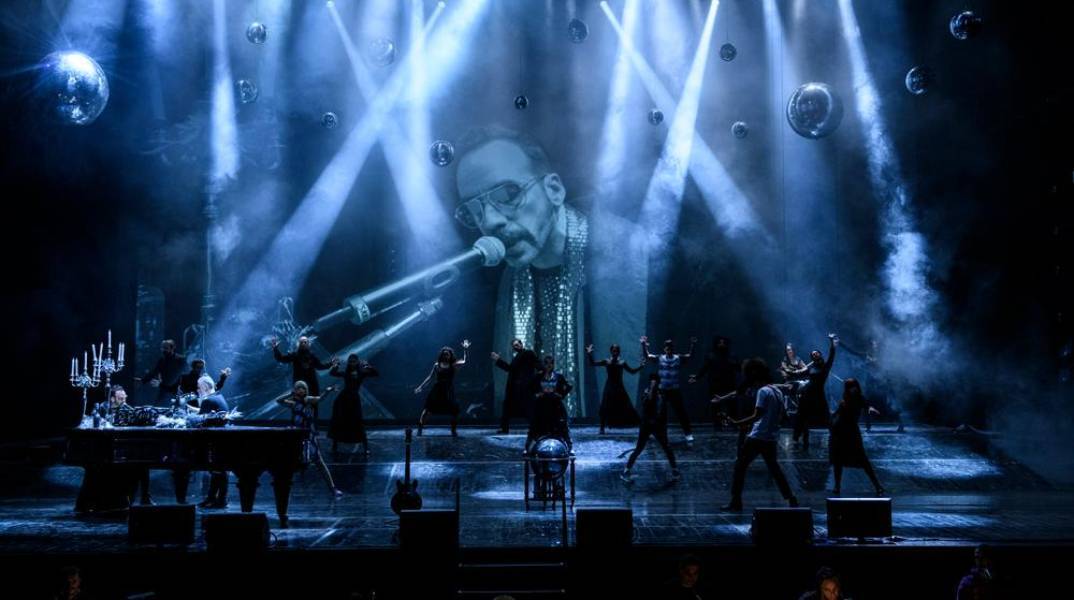 «Scrooge & Ghosts & Rock ’n’ Roll» στο Christmas Theater