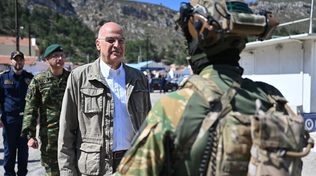 Νίκος Δένδιας: Στην πυραυλάκατο «Κρυσταλλίδης» και στη Διοίκηση Άμυνας Νήσου Μεγίστης ο υπουργός Εθνικής Άμυνας - Ευχές για το Πάσχα.