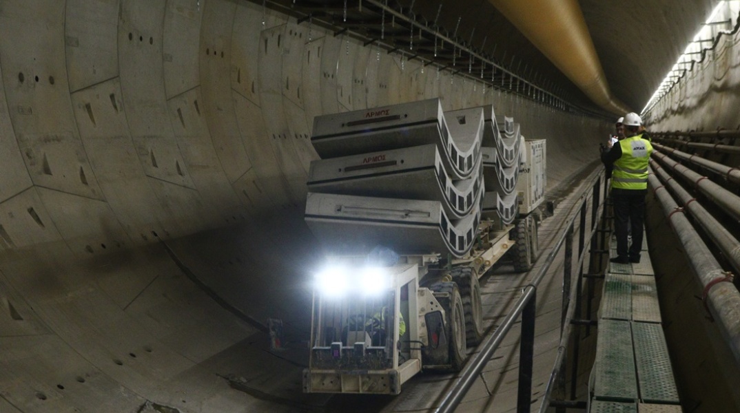 Εργασίες για τη δημιουργία υπόγειων σταθμών του Μετρό στη Γραμμή 4