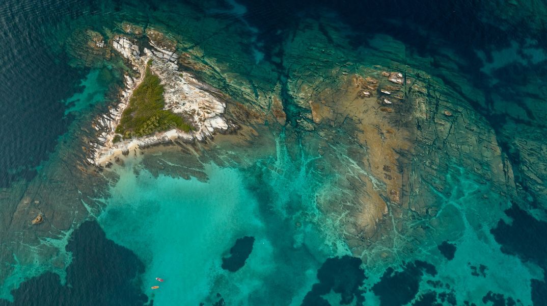 Σε 238 ανέρχονται πλέον οι «απάτητες παραλίες» της Ελλάδας, μεταξύ την ένταξη 40 επιπλέον παραλιών στη λίστα. Απάτητες παραλίες: Άλλες 40 εντάχθηκαν στη λίστα