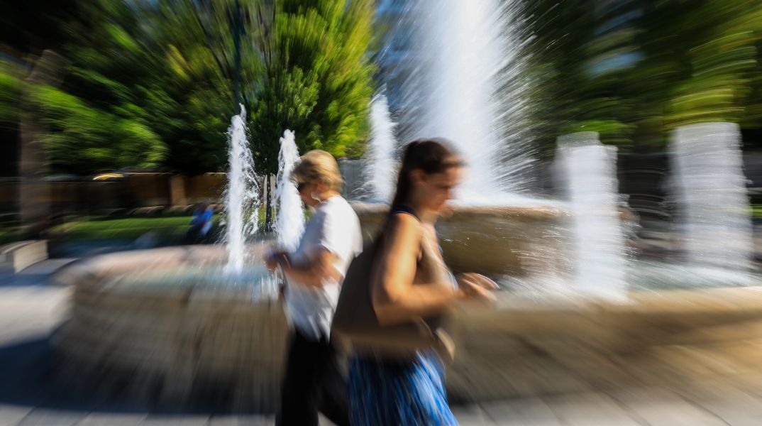 ΕΜΥ: Επικαιροποίηση έκτακτου δελτίου για τον καύσωνα - Πού θα σημειωθούν οι υψηλότερες θερμοκρασίες.