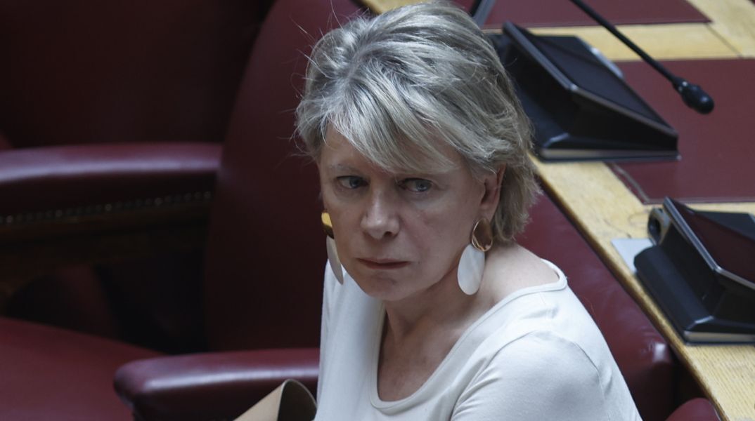 Έλενα Ακρίτη: Ομόφωνη εισήγηση της επιτροπής δεοντολογίας της Βουλής για την άρση ασυλίας μετά τη μήνυση της Μαρέβα Γκραμπόφσκι  