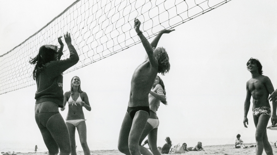 August Voice: Το Beach Volley των παιδικών μας καλοκαιριών