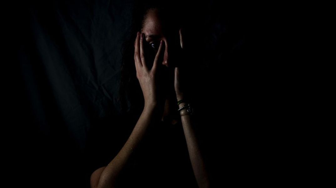 Κρούσμα ενδοοικογενειακής βίας στα Χανιά: Σε safe house της Αστυνομίας φιλοξενείται 32χρονη - Κατήγγειλε τον πρώην σύντροφό της για εξύβριση και απειλή.