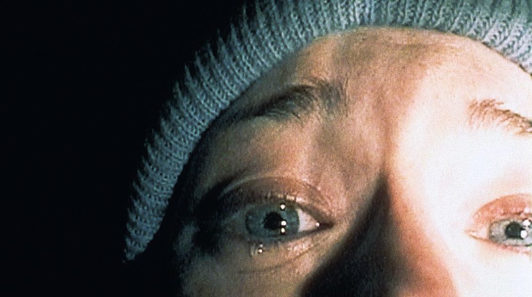 «The Blair Witch Project»: Σαν σήμερα η πρεμιέρα της ταινίας τρόμου που ανανέωσε το είδος - Γυρίστηκε με ισχνό προϋπολογισμό και κατέκτησε το box office. 