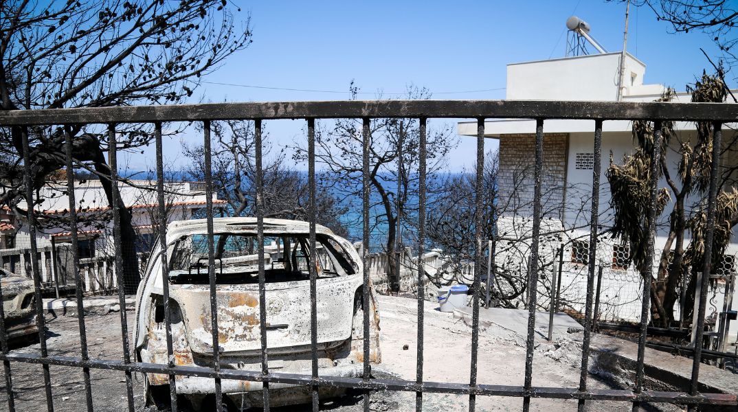 Δίκη για φωτιά στο Μάτι: Η κατάθεση της γυναίκας που έχασε κόρη και εγγόνι