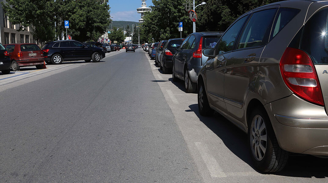 Πάρκινγκ, ένας γρίφος που κινδυνεύει να μείνει άλυτος