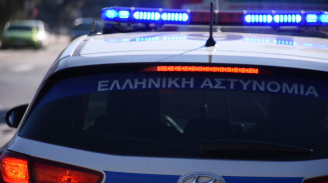 Πάτρα: Συνελήφθησαν δύο ανήλικες μαθήτριες κατηγορούμενες για σωματικές βλάβες - 17χρονη γρονθοκόπησε συνομήλική της σε ξεχωριστή περίπτωση.