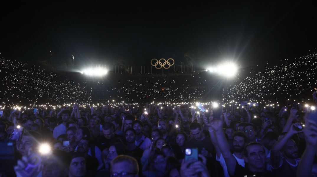 Εικόνες από τη μεγάλη συναυλία για τα Τέμπη στο Καλλιμάρμαρο 