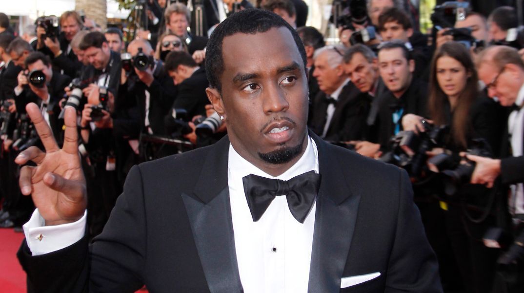 Ο Σον «Diddy» Κομπς κατονομάζεται σε νέες αγωγές - Ο μεγιστάνας της ραπ κατηγορείται και για βιασμό 13χρονου κοριτσιού σε πάρτι με συμμετοχή διασήμων. 