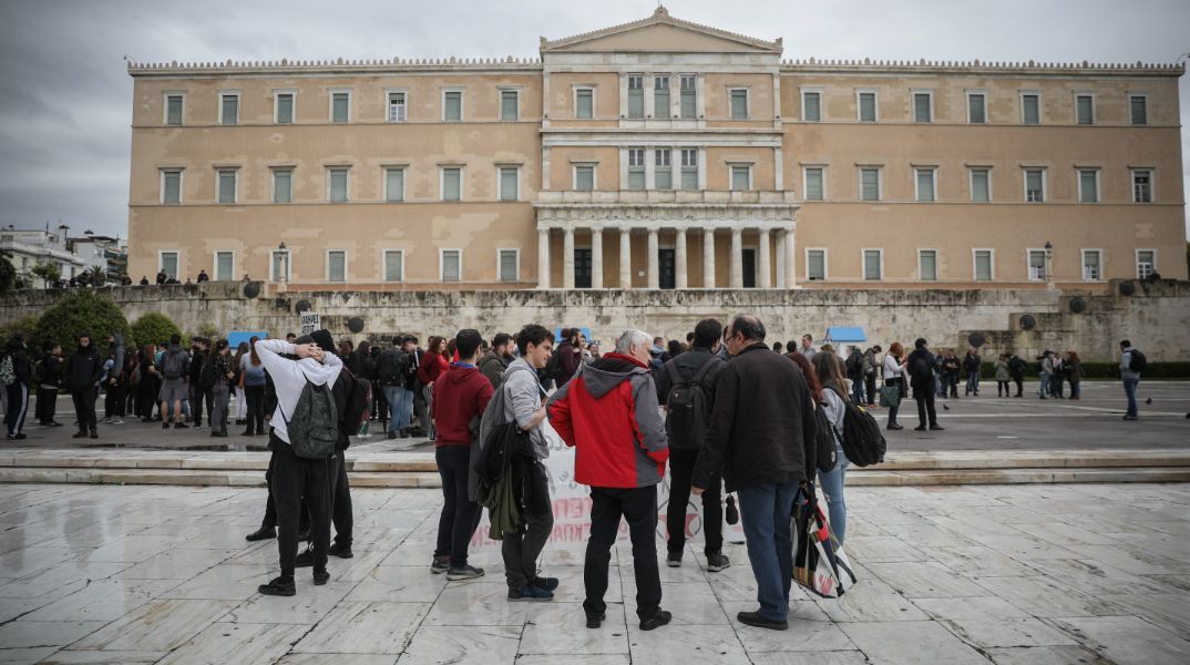 Παράνομη κρίθηκε η 24ωρη απεργία των δασκάλων για την Τετάρτη 