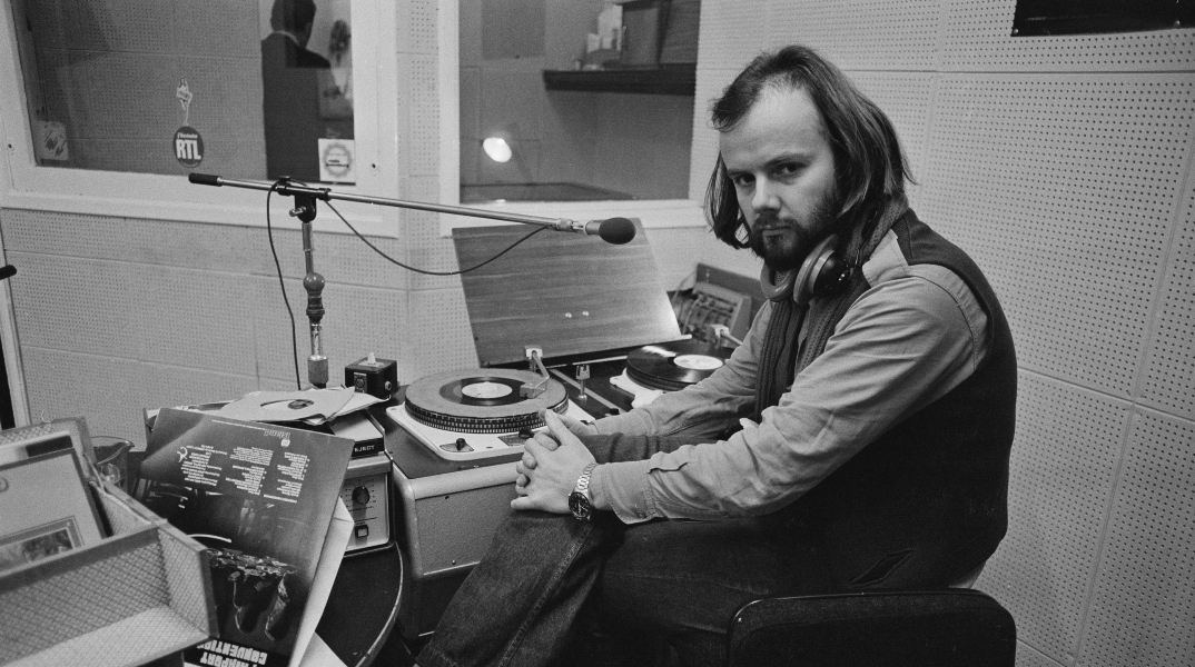 John Peel: Ο άνθρωπος που άλλαξε την έννοια του ραδιοφωνικού παραγωγού