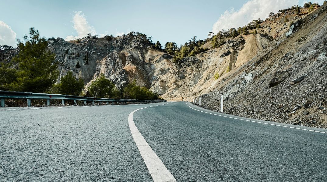 To νέο ευρηματικό βίντεο της ΕΛΑΣ για την οδική ασφάλεια