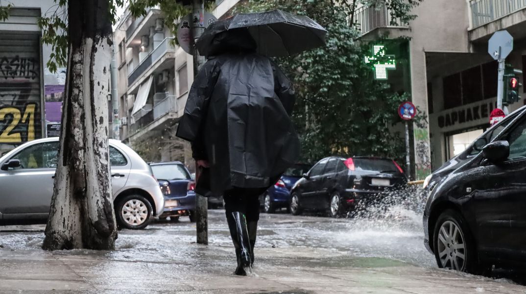 Ο καιρός τη Δευτέρα 11 Νοεμβρίου: Βροχές, σποραδικές καταιγίδες και πτώση θερμοκρασίας - Αναλυτική πρόγνωση για όλη την Ελλάδα