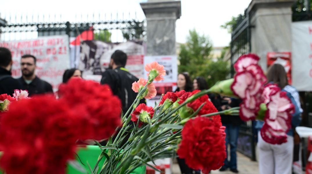 51 χρόνια από την μεγάλη εξέγερση του Πολυτεχνείου: Σε εξέλιξη οι εκδηλώσεις μνήμης 